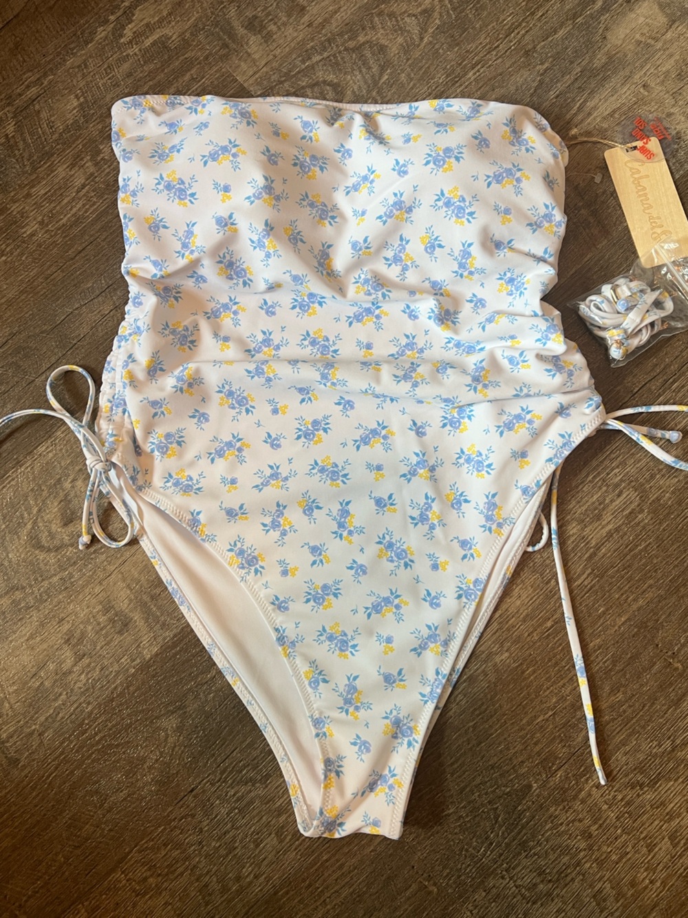 Cabana Del Sol Strapless White Floral One-Piece Swimsuit-Size XL